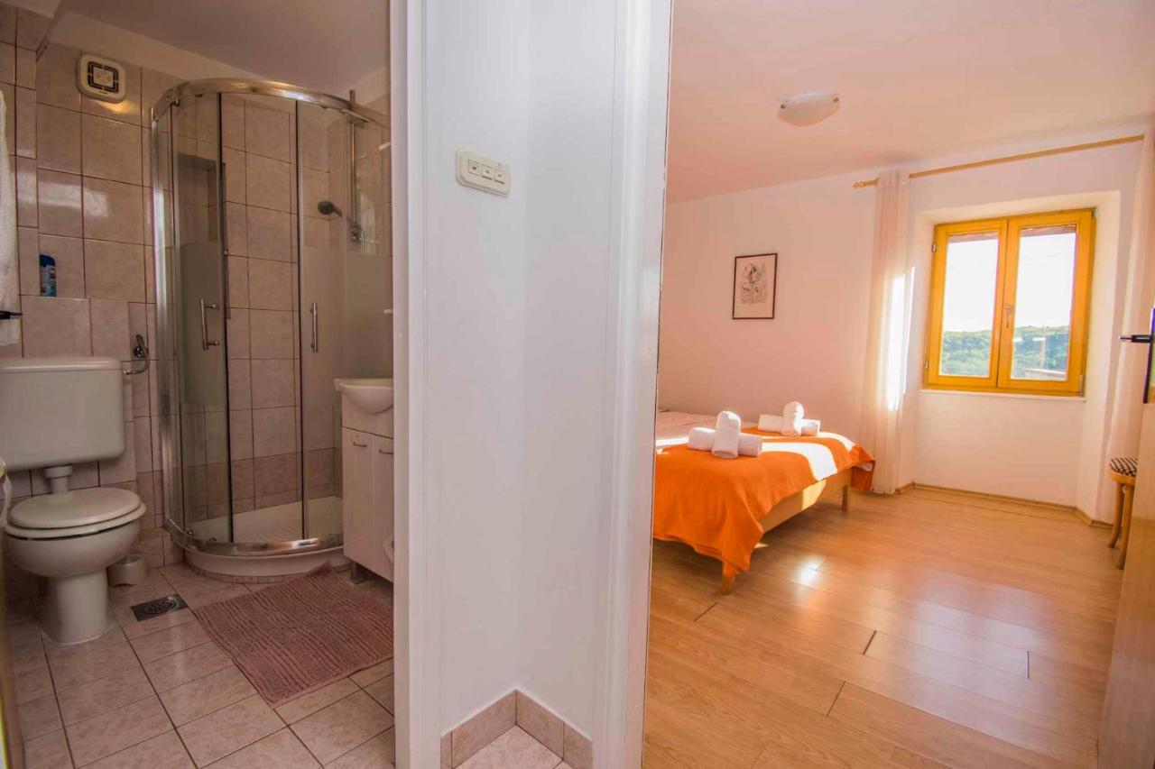 Apartment Dobrinj 1 Экстерьер фото