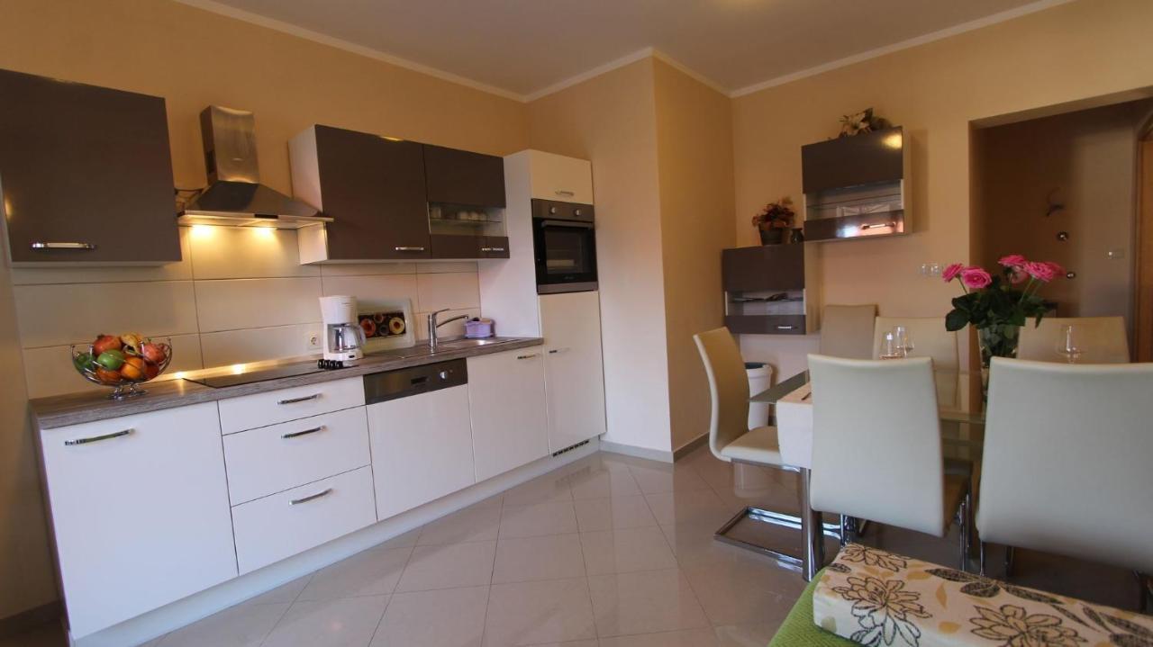 Apartment Dobrinj 1 Экстерьер фото